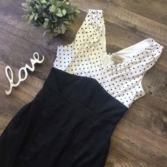 Lindy Bop Dresses & Skirts - Lindy Bop Vintage Look Pin Up Dress